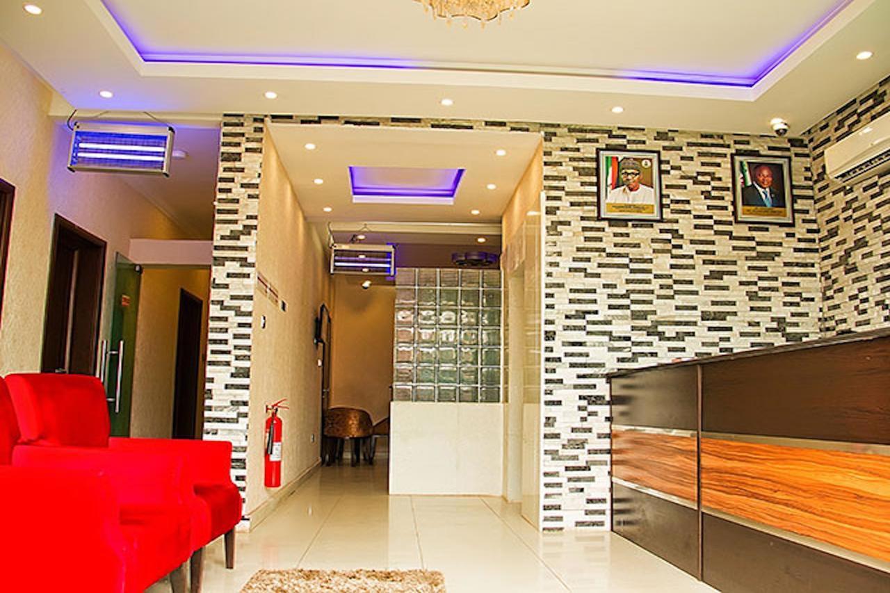 ลาคีม สวีท  Hotel ลากอส ภายนอก รูปภาพ